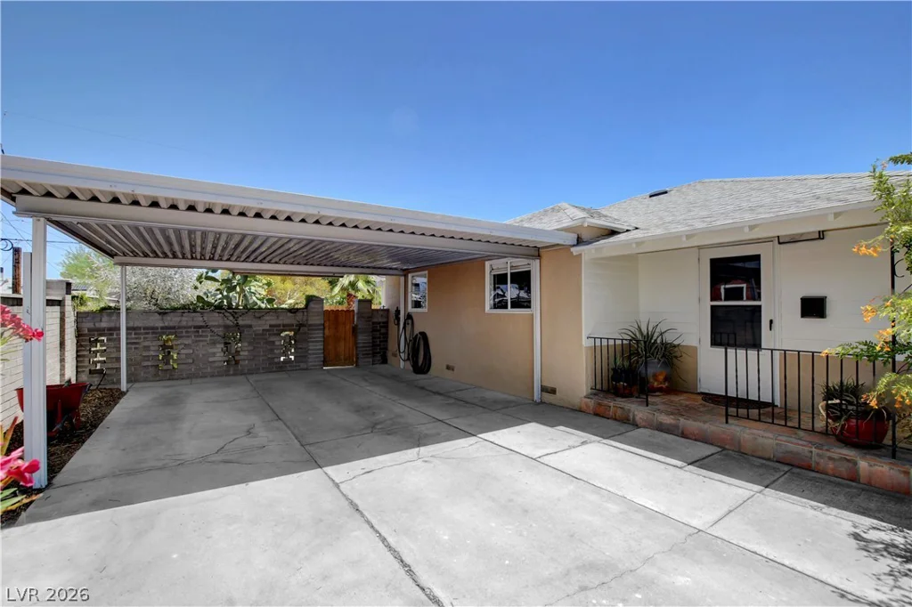 1349 Douglas, Las Vegas, NV 89102