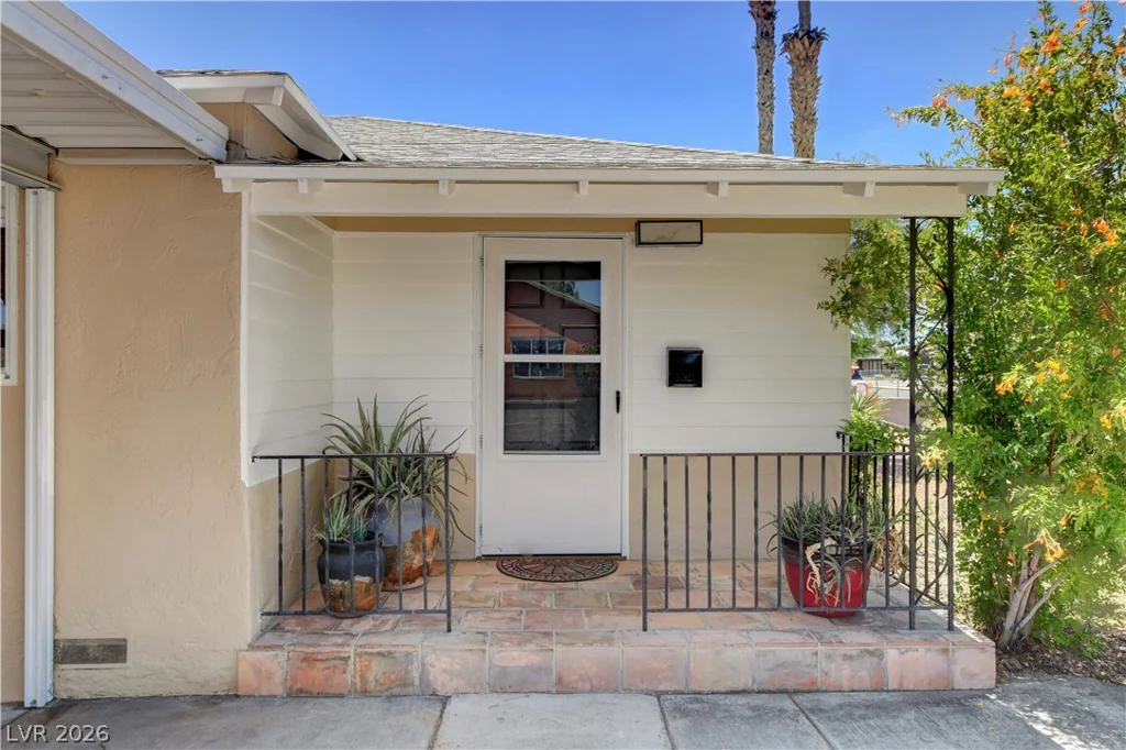 1349 Douglas, Las Vegas, NV 89102
