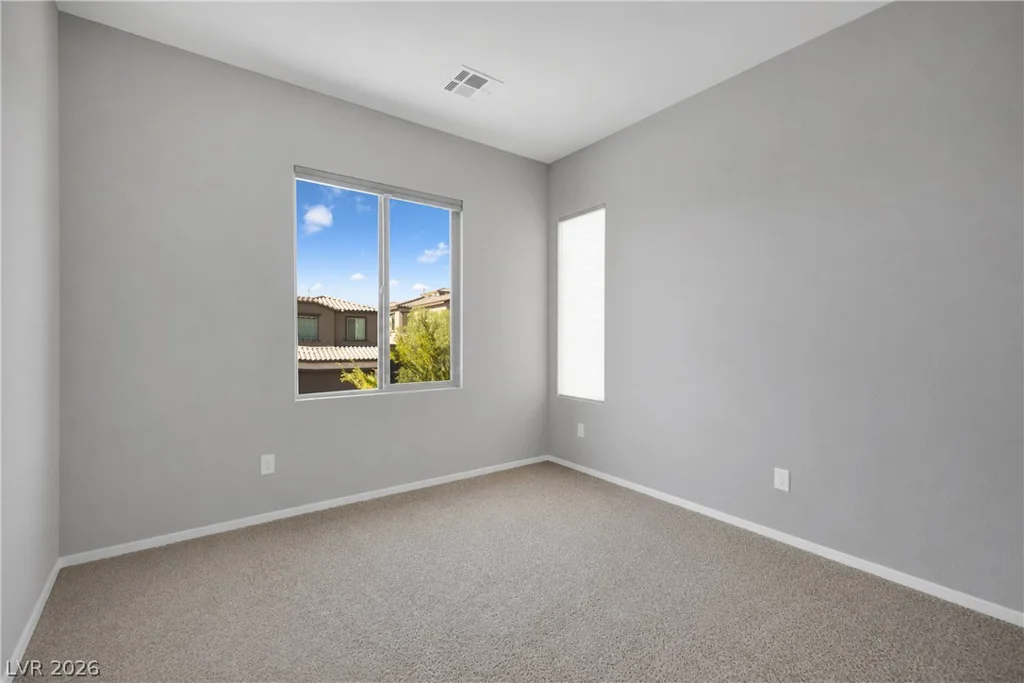 11572 Desert Hollow, Las Vegas, NV 89138