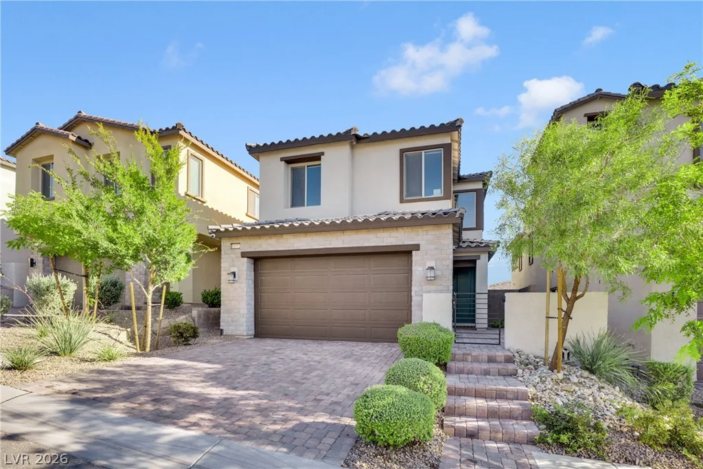 11572 Desert Hollow, Las Vegas, NV 89138