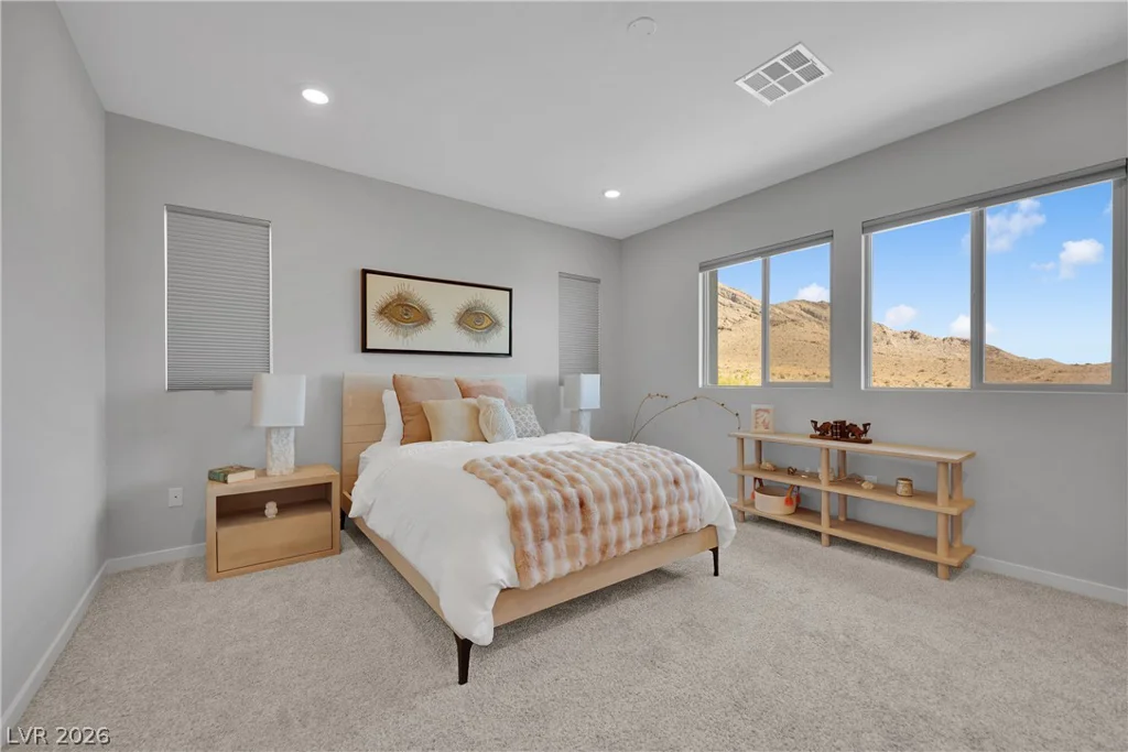 11572 Desert Hollow, Las Vegas, NV 89138