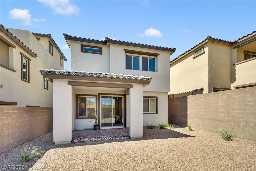 11572 Desert Hollow, Las Vegas, NV 89138
