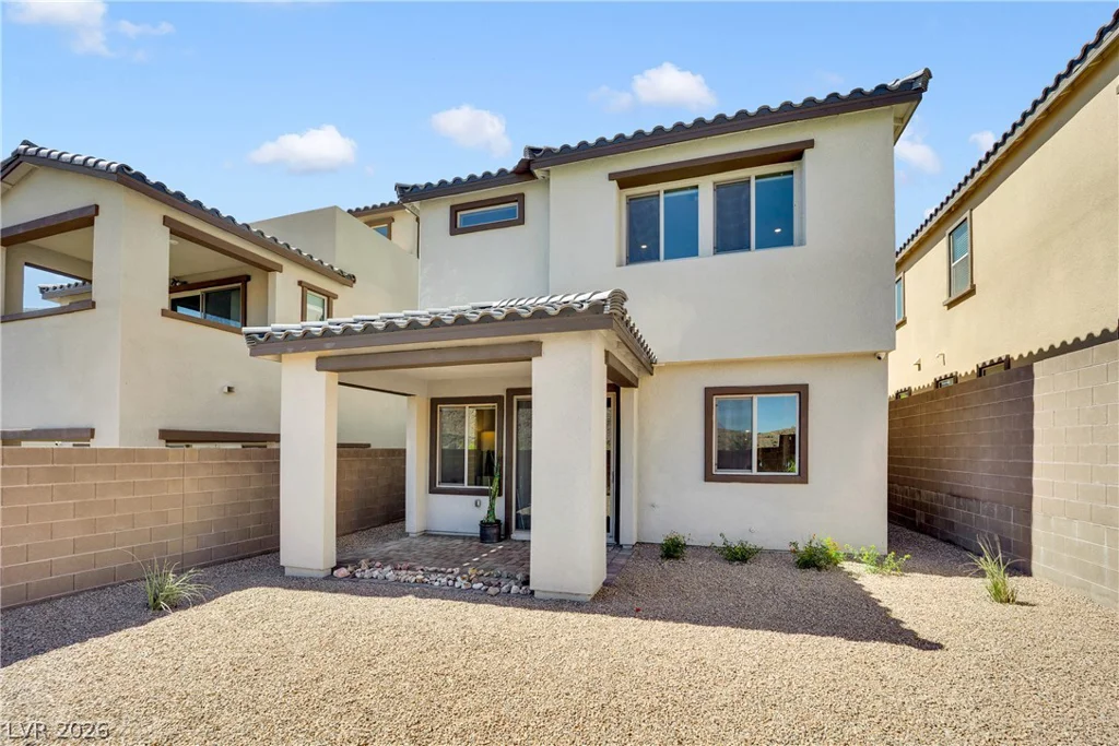 11572 Desert Hollow, Las Vegas, NV 89138