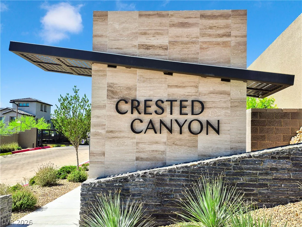 11572 Desert Hollow, Las Vegas, NV 89138