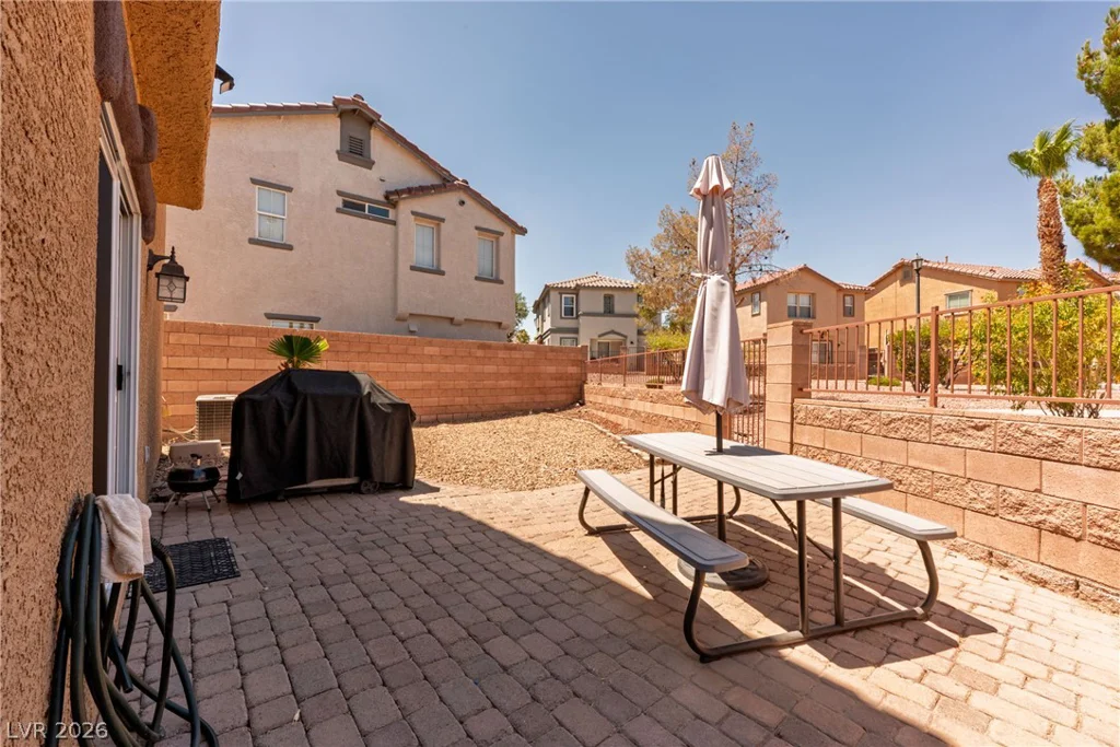 1077 Paradise Coach, Henderson, NV 89002