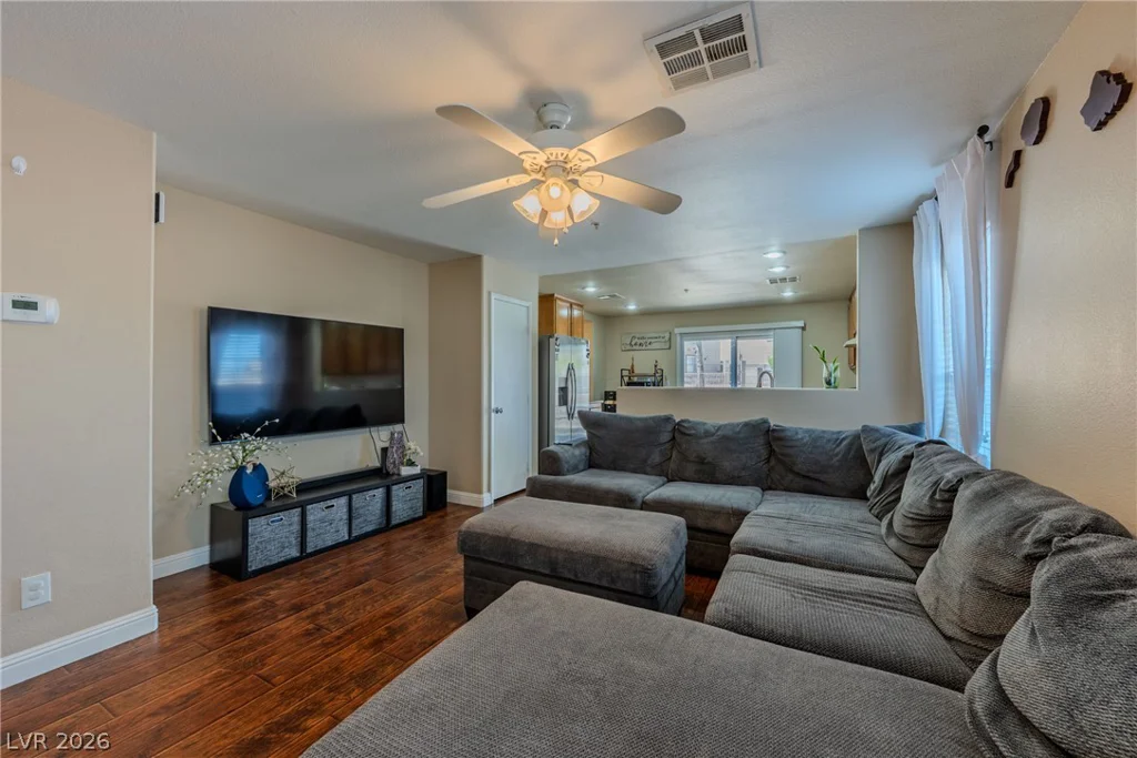 1077 Paradise Coach, Henderson, NV 89002
