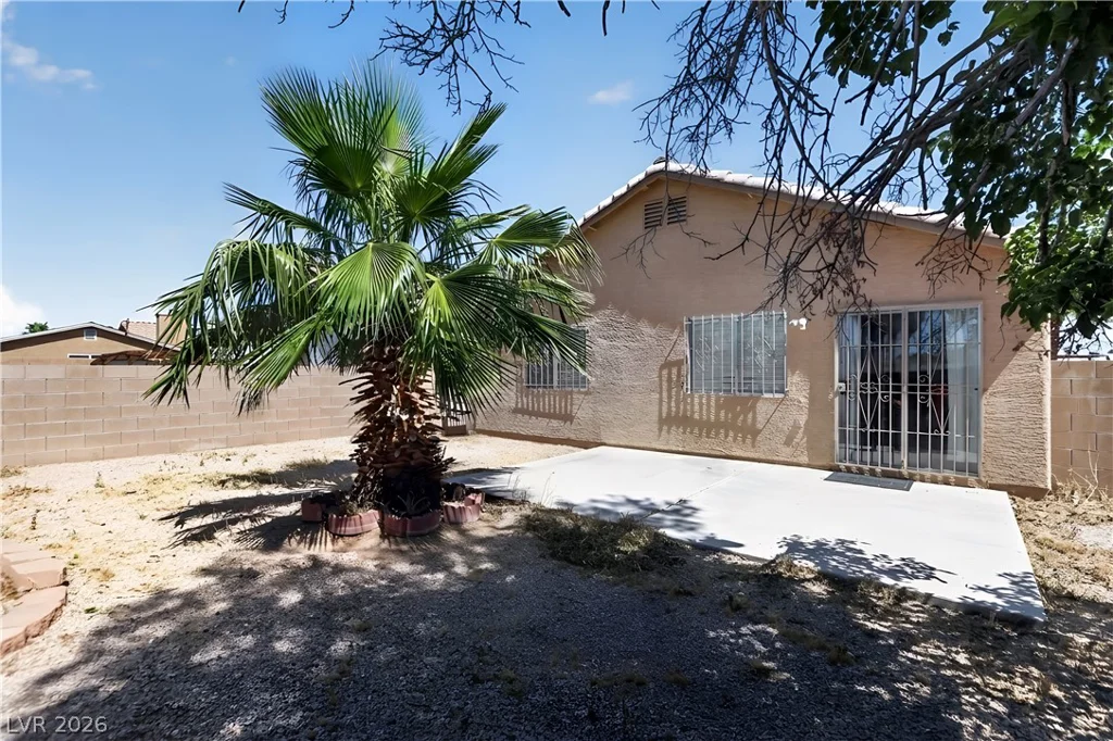 2001 Garnet Gable, Las Vegas, NV 89106