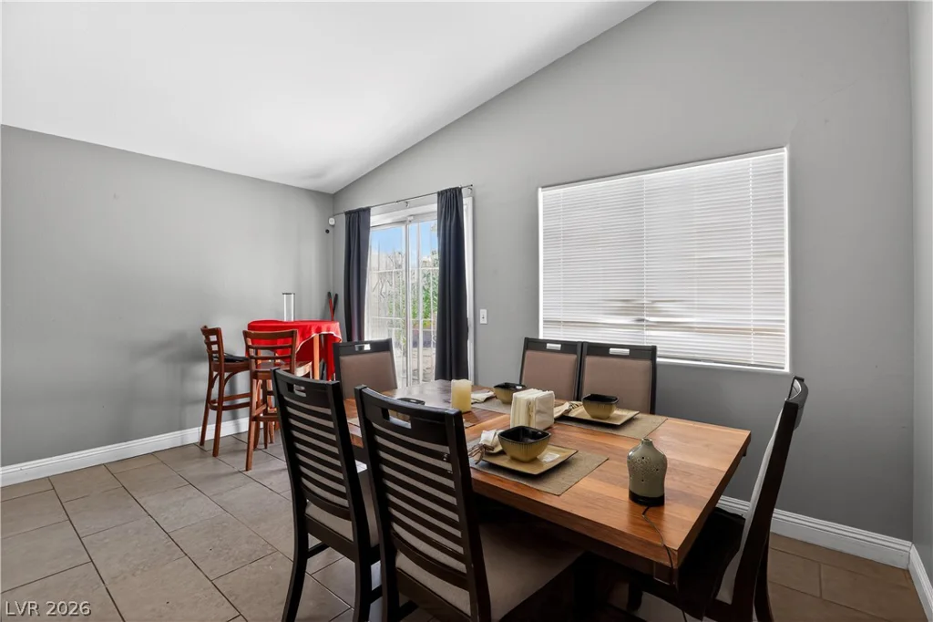 2001 Garnet Gable, Las Vegas, NV 89106