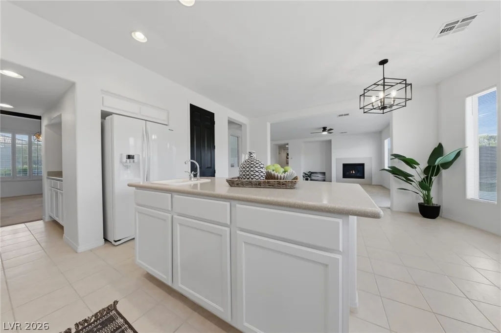 9456 Bluff Ledge, Las Vegas, NV 89149