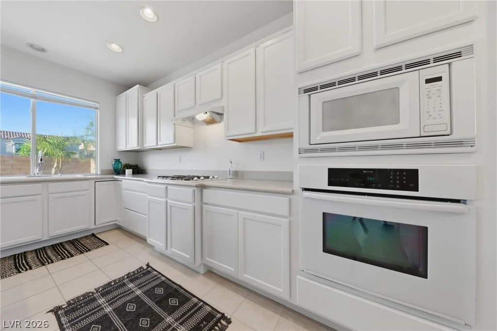 9456 Bluff Ledge, Las Vegas, NV 89149