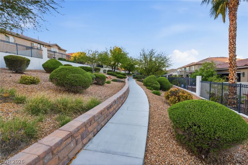 9456 Bluff Ledge, Las Vegas, NV 89149