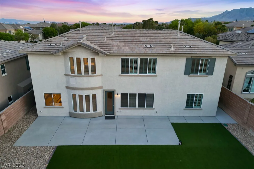9456 Bluff Ledge, Las Vegas, NV 89149