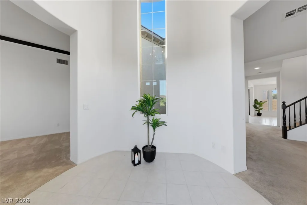 9456 Bluff Ledge, Las Vegas, NV 89149