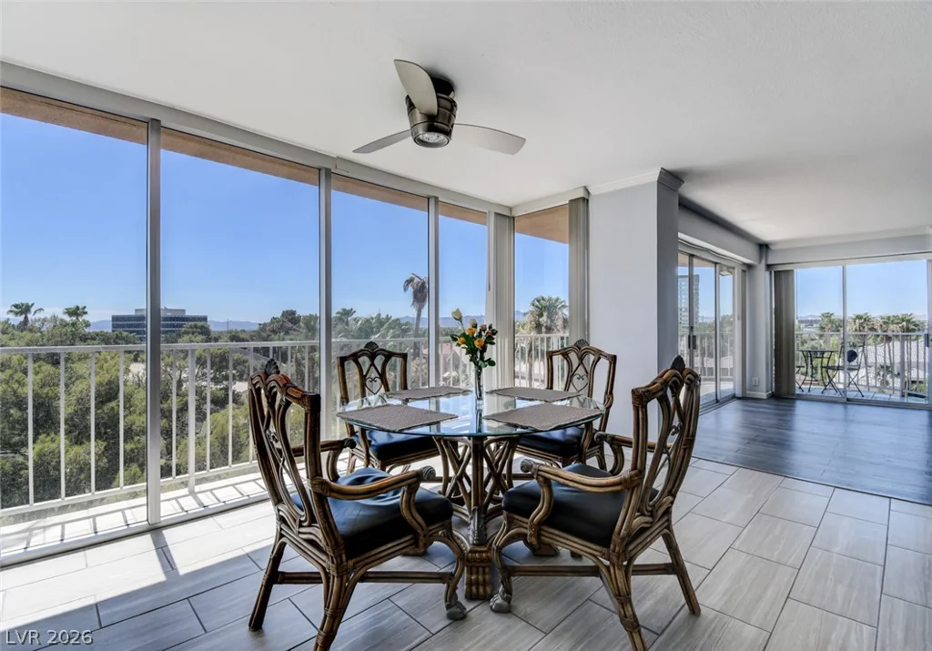 3111 Bel Air, Las Vegas, NV 89109