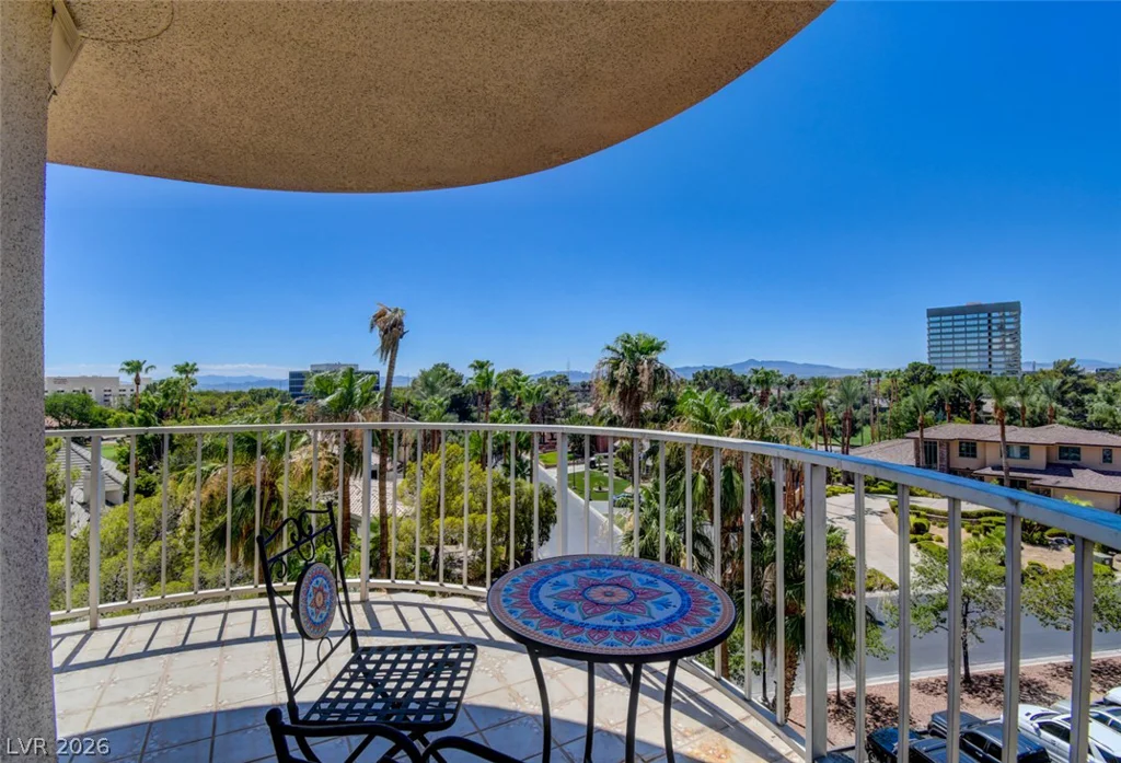 3111 Bel Air, Las Vegas, NV 89109