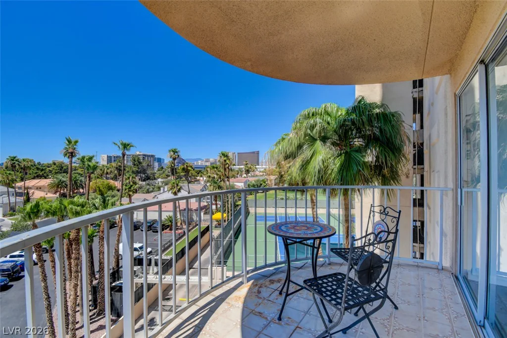 3111 Bel Air, Las Vegas, NV 89109