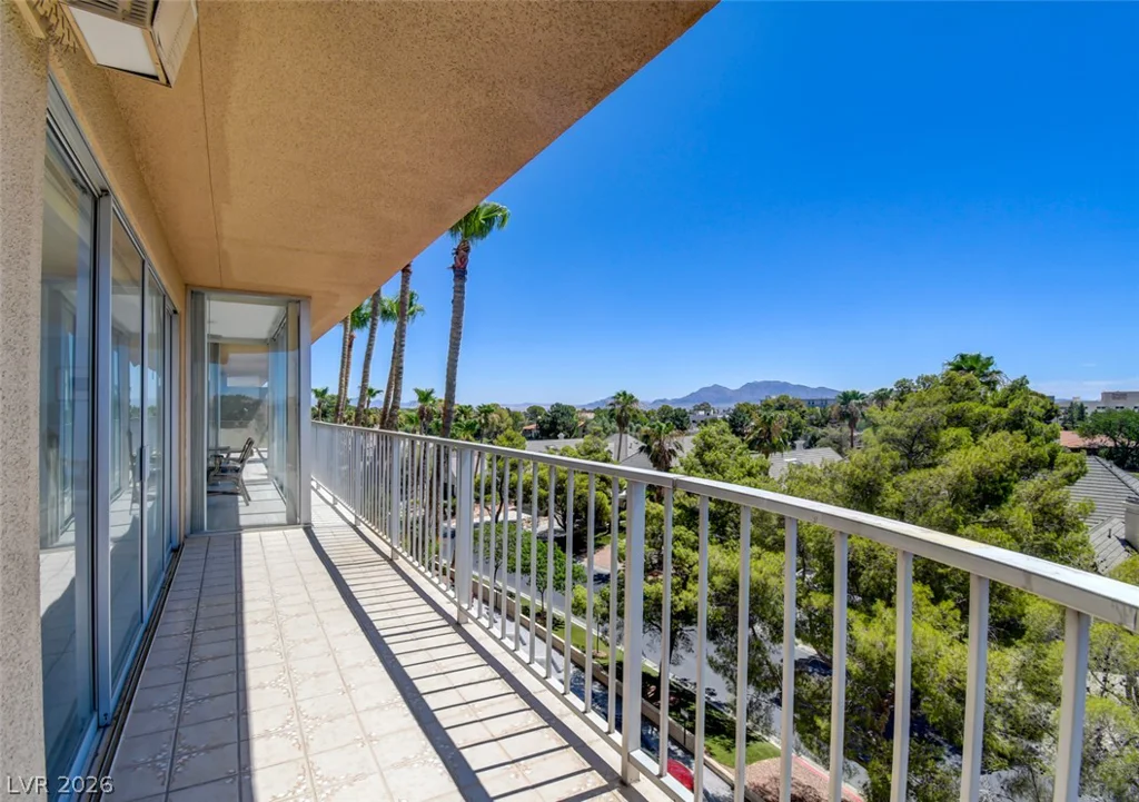 3111 Bel Air, Las Vegas, NV 89109