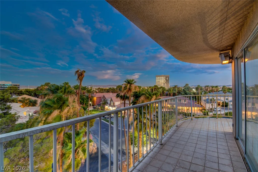 3111 Bel Air, Las Vegas, NV 89109