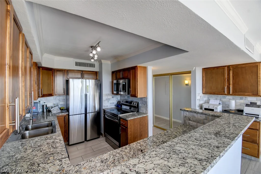 3111 Bel Air, Las Vegas, NV 89109