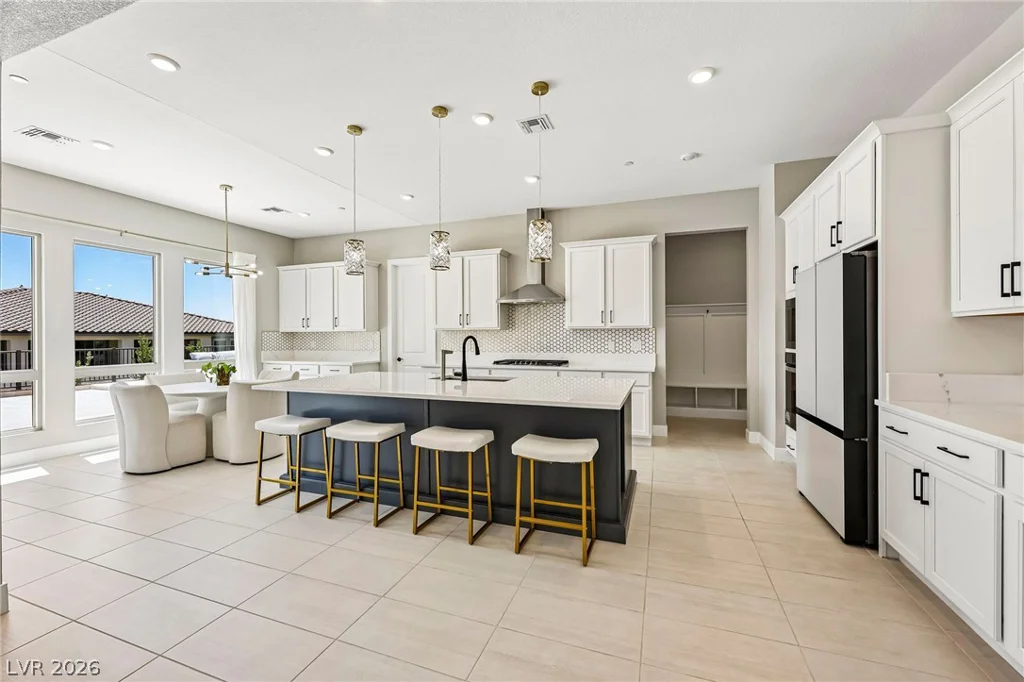 176 Harris Peak, Las Vegas, NV 89138