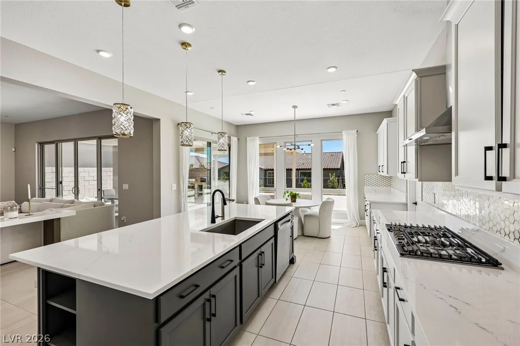 176 Harris Peak, Las Vegas, NV 89138