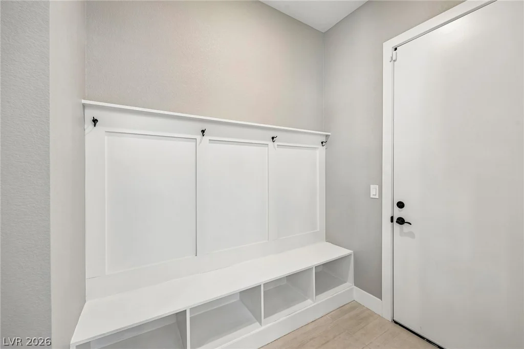 176 Harris Peak, Las Vegas, NV 89138