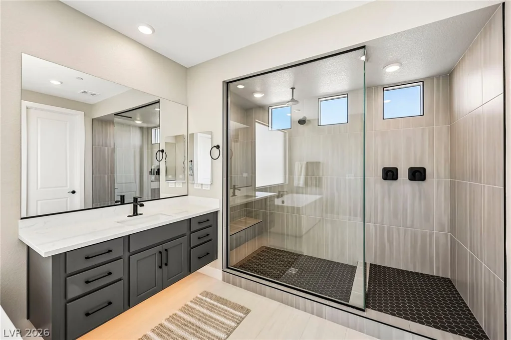 176 Harris Peak, Las Vegas, NV 89138