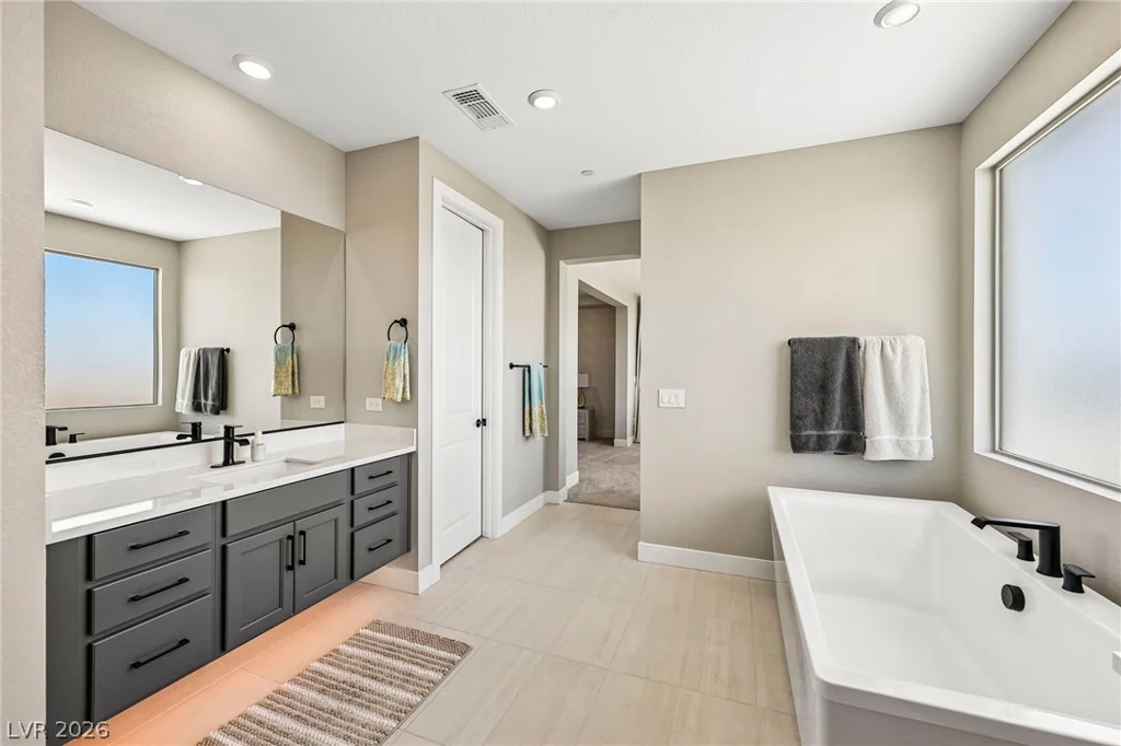 176 Harris Peak, Las Vegas, NV 89138