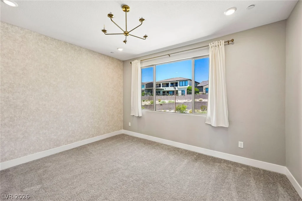 176 Harris Peak, Las Vegas, NV 89138