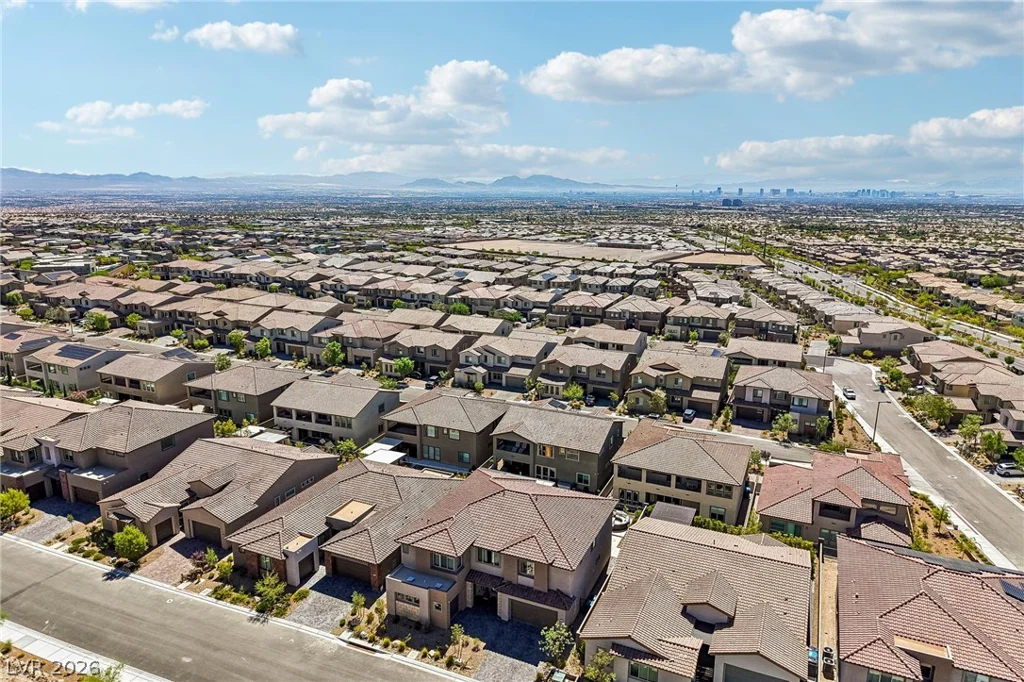 176 Harris Peak, Las Vegas, NV 89138