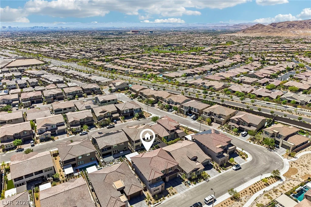 176 Harris Peak, Las Vegas, NV 89138