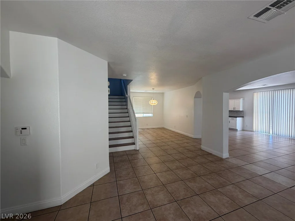 549 Halloran Springs, Las Vegas, NV 89148