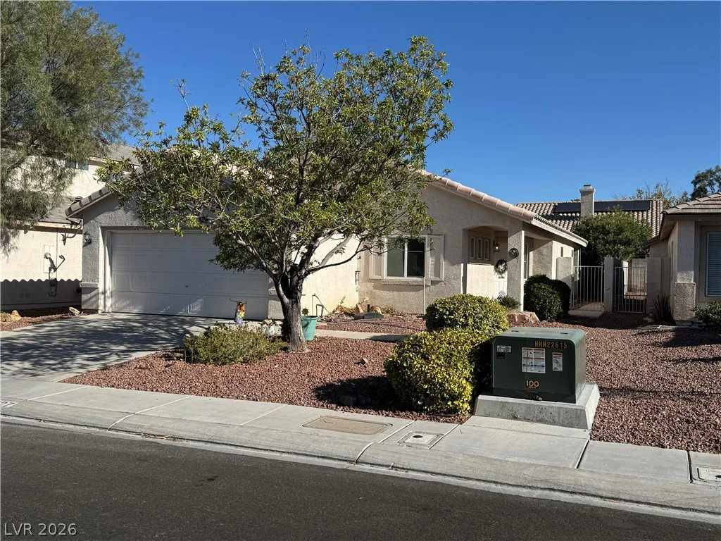 1827 Featherbrook, North Las Vegas, NV 89031