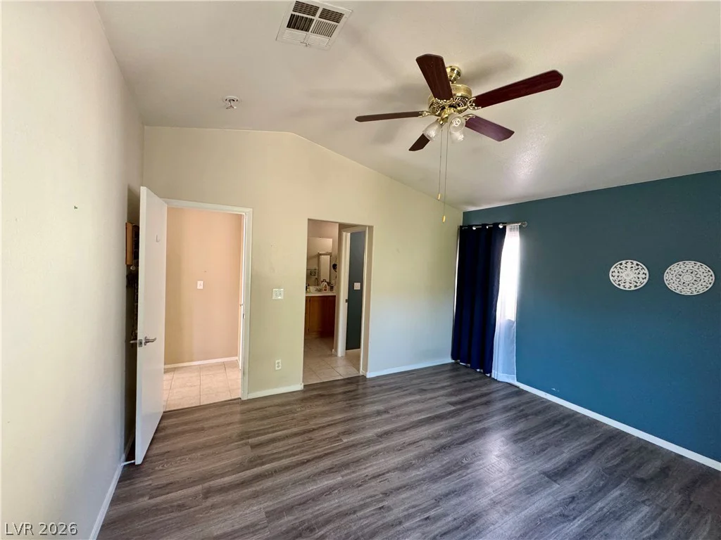 1827 Featherbrook, North Las Vegas, NV 89031