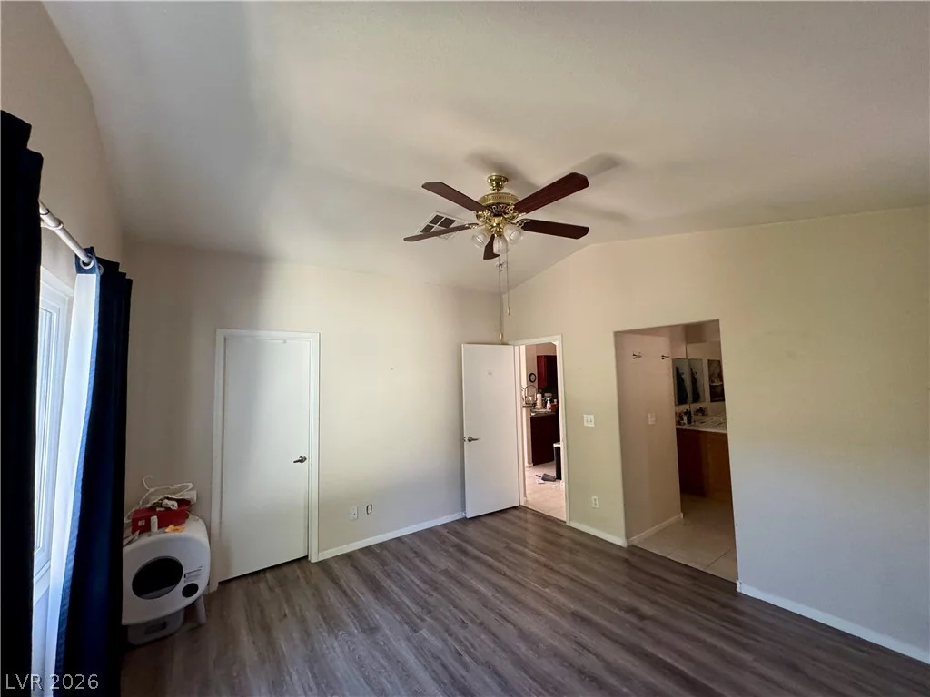 1827 Featherbrook, North Las Vegas, NV 89031