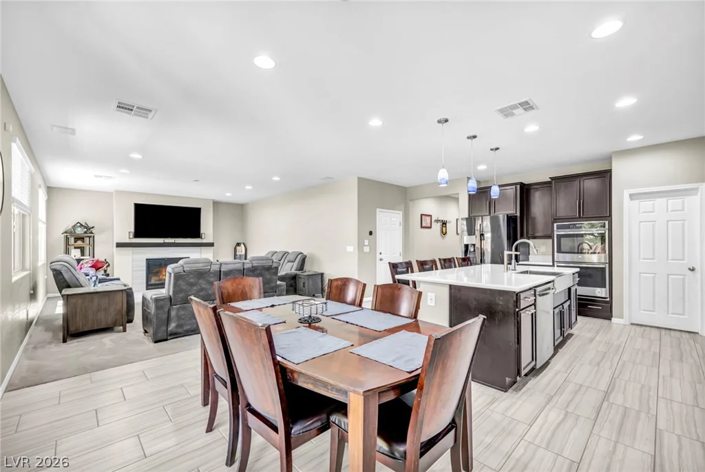 9627 Ashlynn Peak, Las Vegas, NV 89149