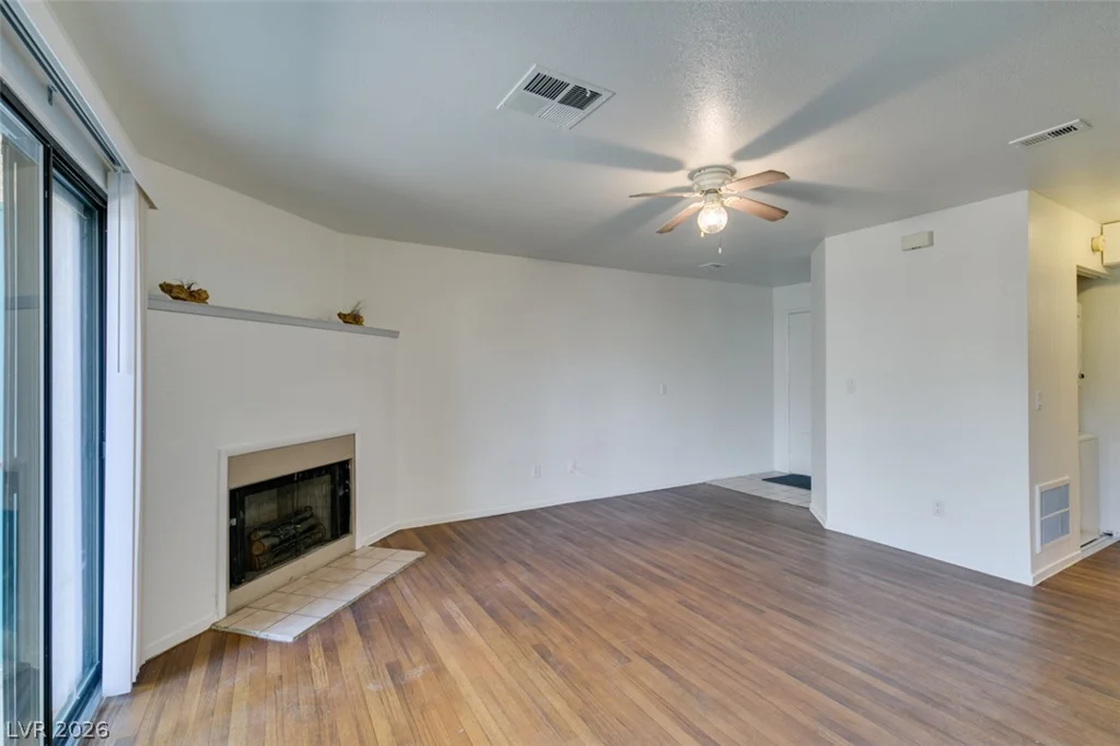 2220 Pine Breeze, Las Vegas, NV 89119