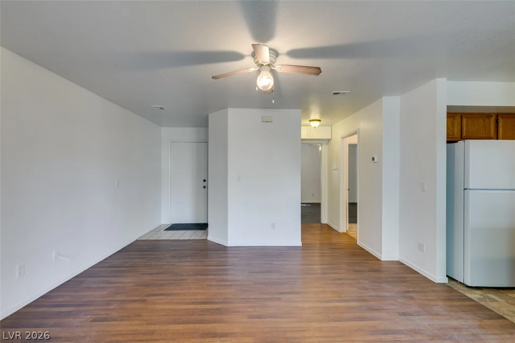 2220 Pine Breeze, Las Vegas, NV 89119