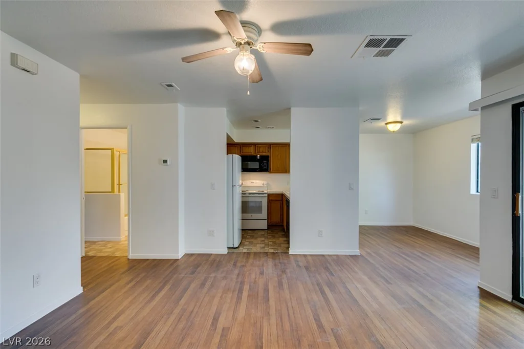 2220 Pine Breeze, Las Vegas, NV 89119