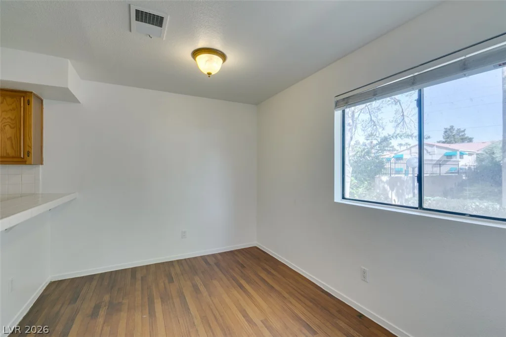 2220 Pine Breeze, Las Vegas, NV 89119