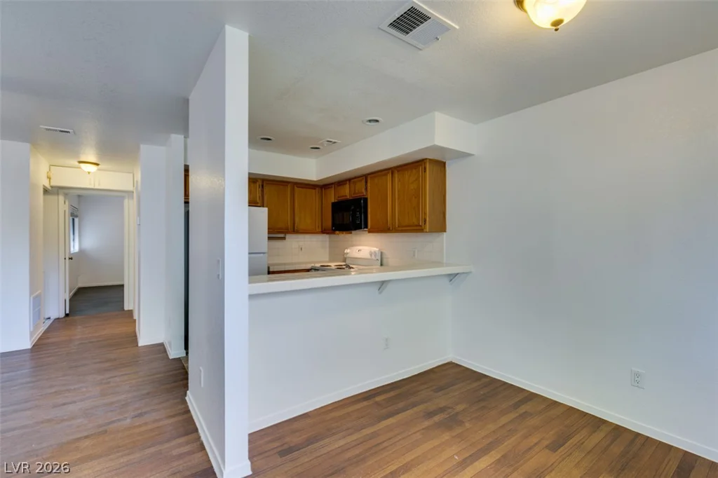 2220 Pine Breeze, Las Vegas, NV 89119