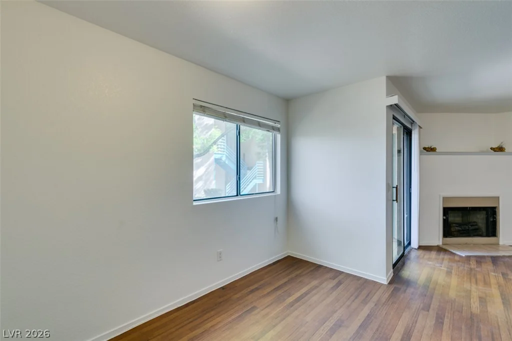 2220 Pine Breeze, Las Vegas, NV 89119