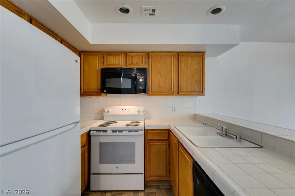 2220 Pine Breeze, Las Vegas, NV 89119