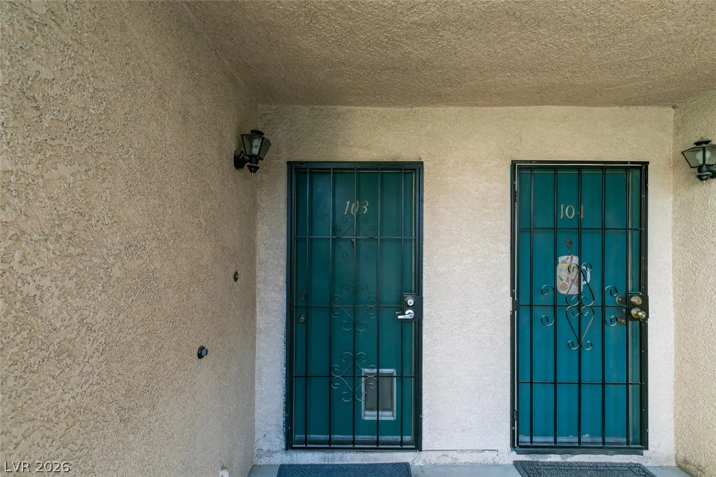 2220 Pine Breeze, Las Vegas, NV 89119