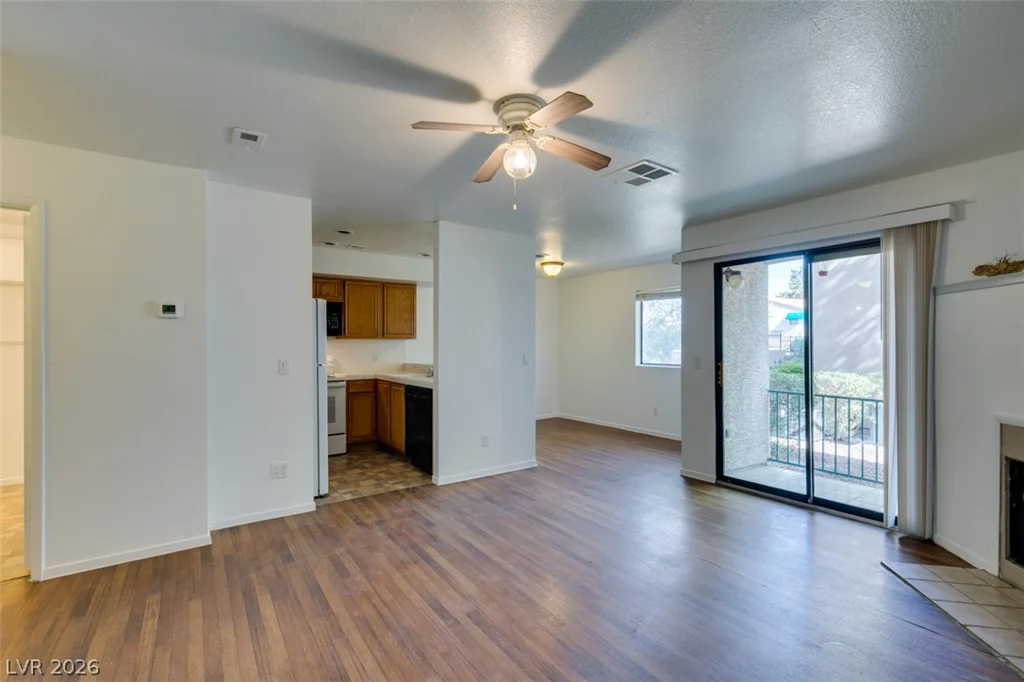 2220 Pine Breeze, Las Vegas, NV 89119