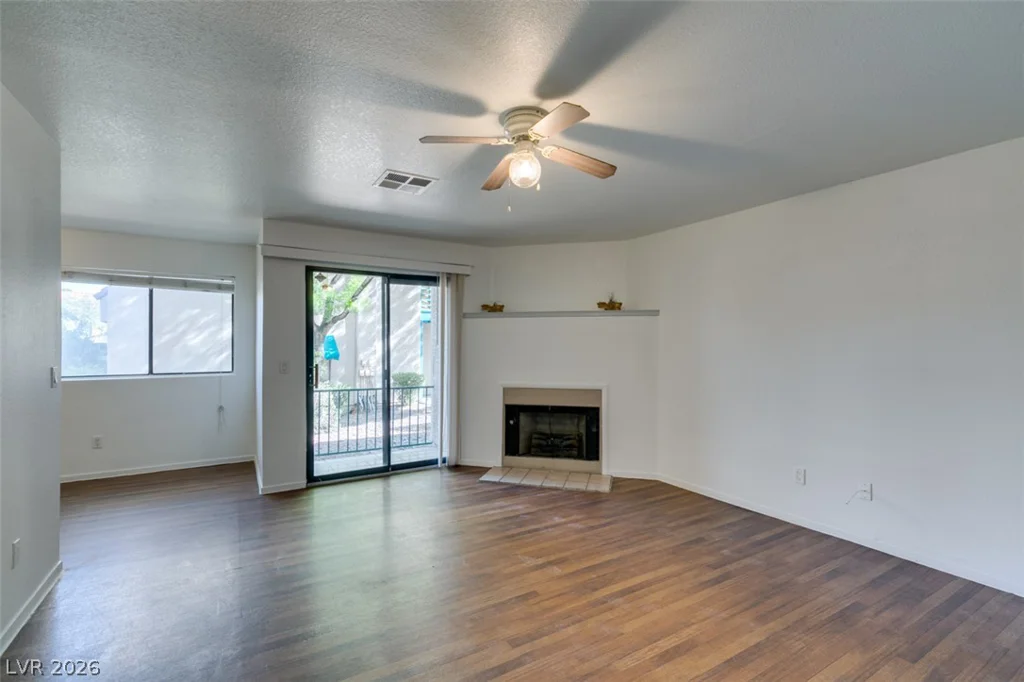 2220 Pine Breeze, Las Vegas, NV 89119