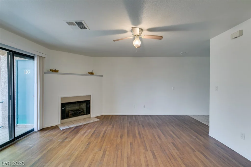 2220 Pine Breeze, Las Vegas, NV 89119