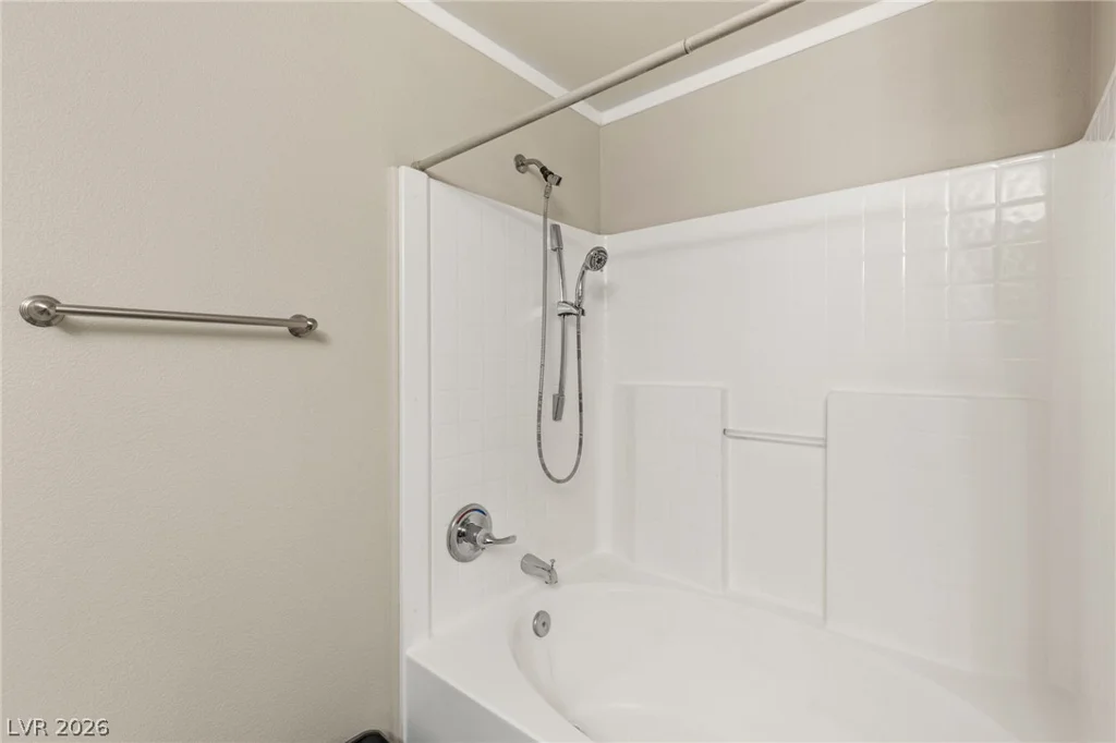 5855 Valley, North Las Vegas, NV 89031