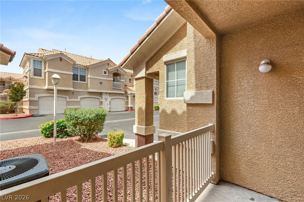 5855 Valley, North Las Vegas, NV 89031