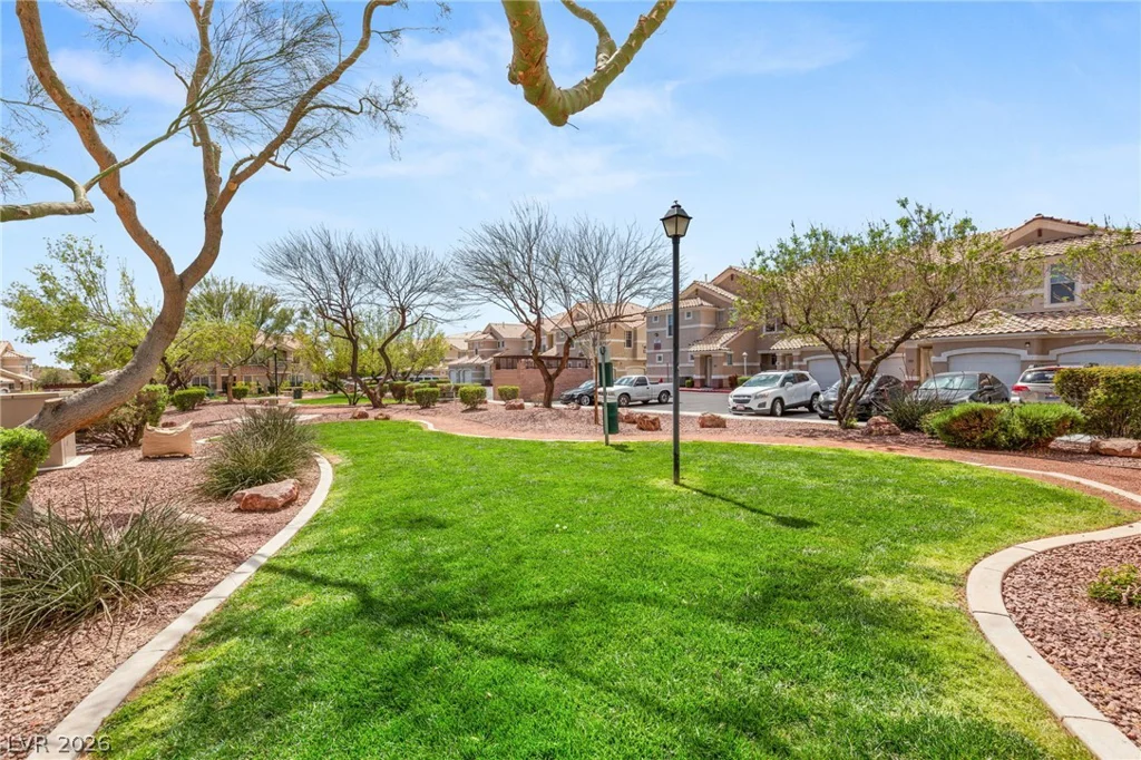 5855 Valley, North Las Vegas, NV 89031